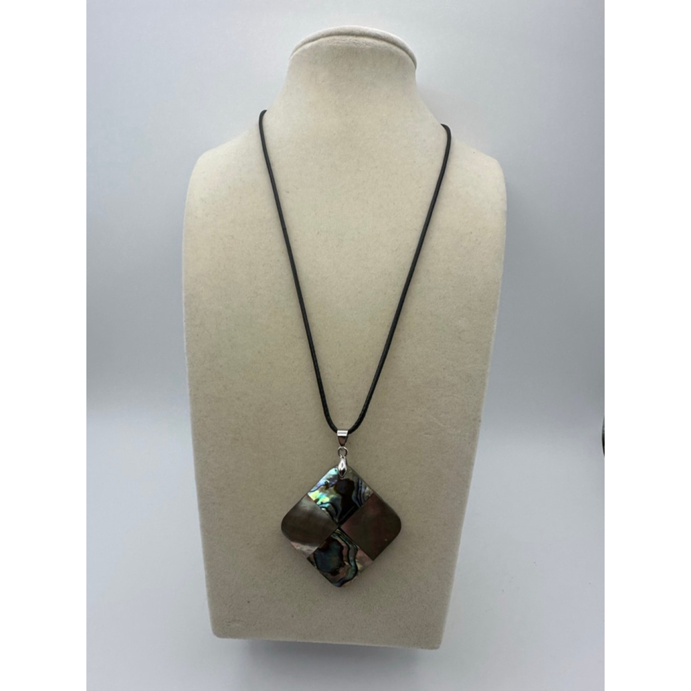 Black Iridescent Abalone Shell Pendant Necklace - Picture 8 of 8